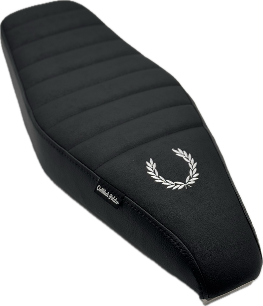 Simson Sitzbank V2 Lorbeerkranz (abfallend)